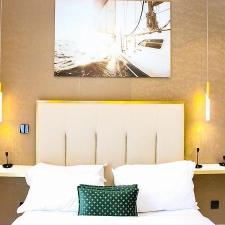 Embassy Gardens Deluxe Apartment อักกรา ภายนอก รูปภาพ