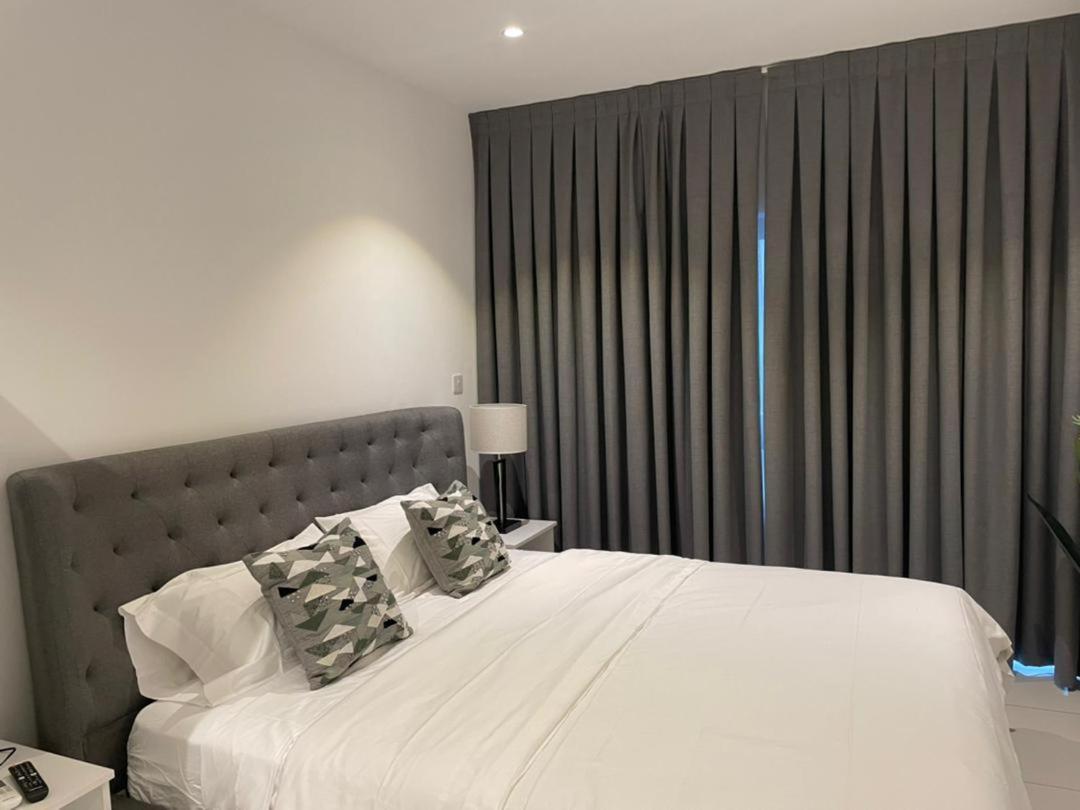 Embassy Gardens Deluxe Apartment อักกรา ภายนอก รูปภาพ