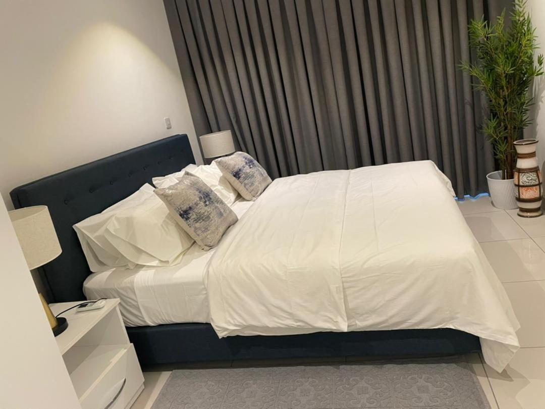 Embassy Gardens Deluxe Apartment อักกรา ภายนอก รูปภาพ