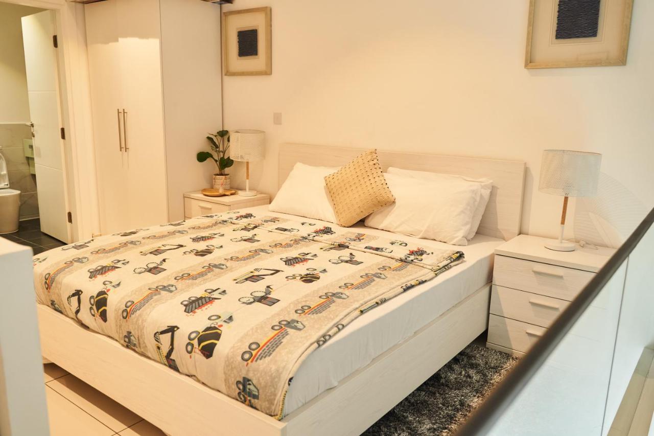 Embassy Gardens Deluxe Apartment อักกรา ภายนอก รูปภาพ